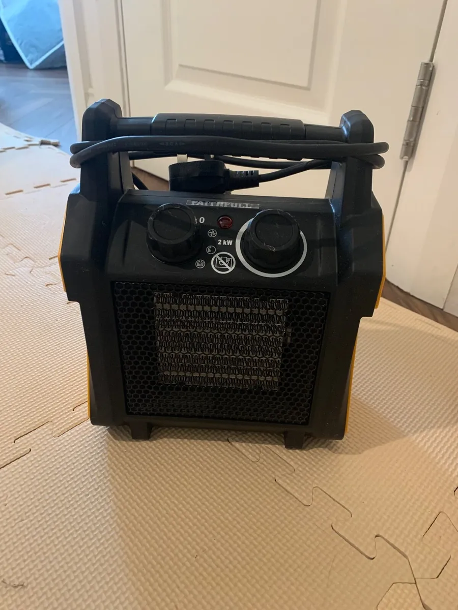Faithfull Power Plus Ceramic Fan Heater 2kW 240V - Image 2