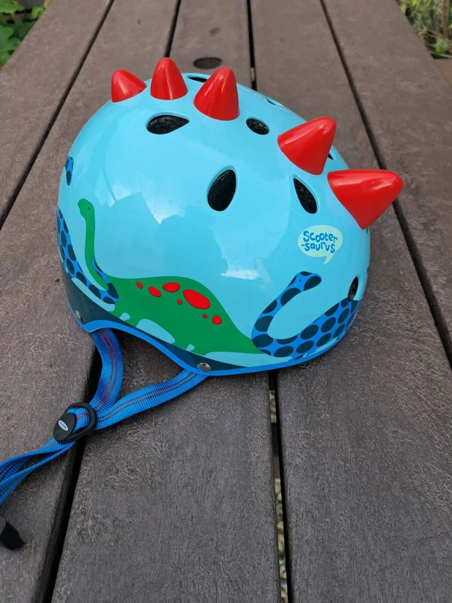 Micro Scooter Dino Printed Medium Bike Helmet - Image 1