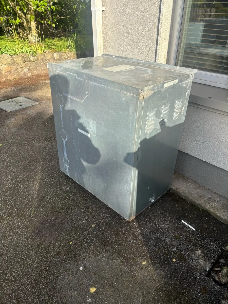 Grant euroflame 70/90 Btu condensing oil boiler - Image 3