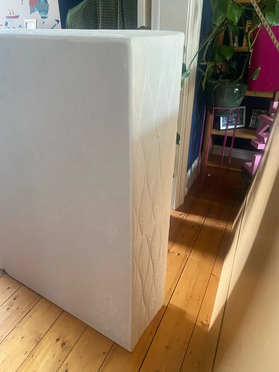 Double bed base - Image 1