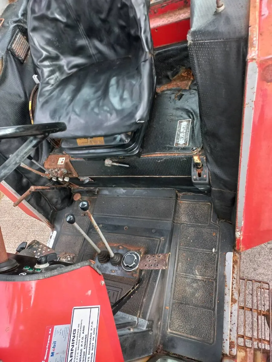 Massey Ferguson 575 - Image 3