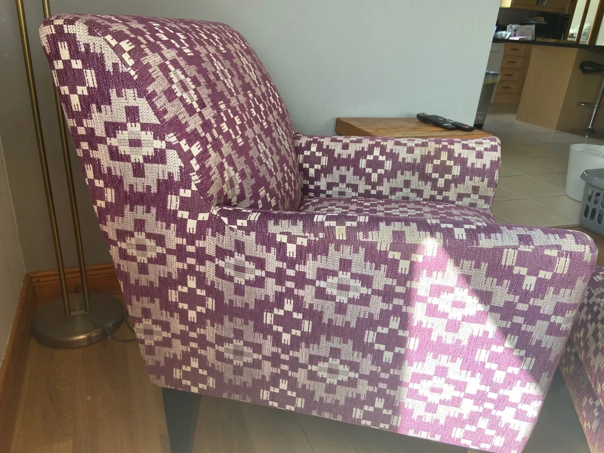 Armchair and footstool - Image 3