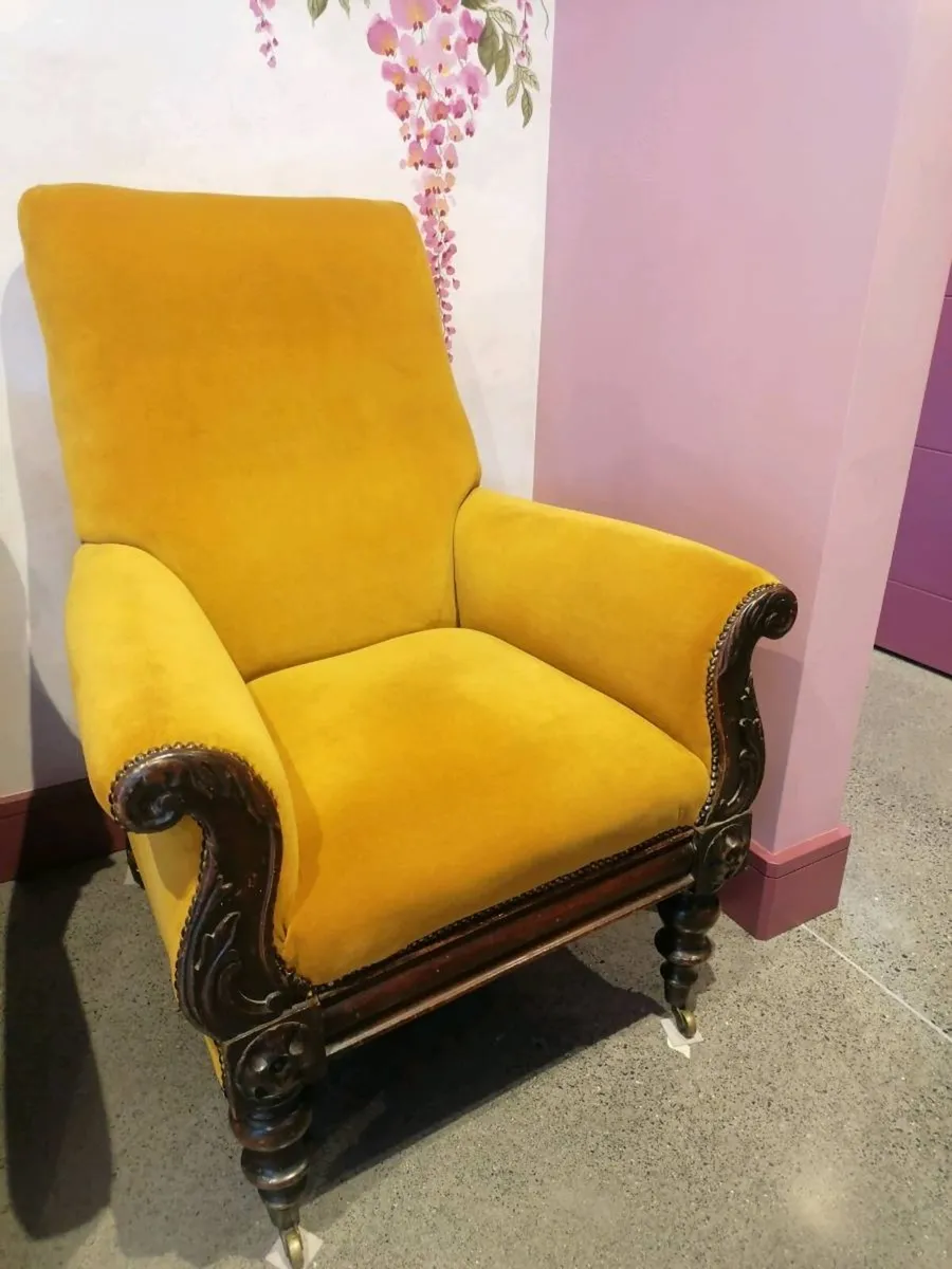 Antique armchair - Image 2