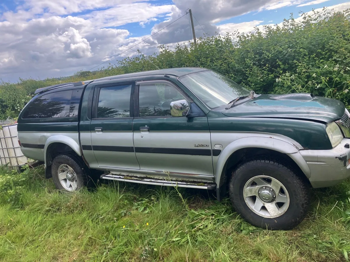 L200 - Image 2