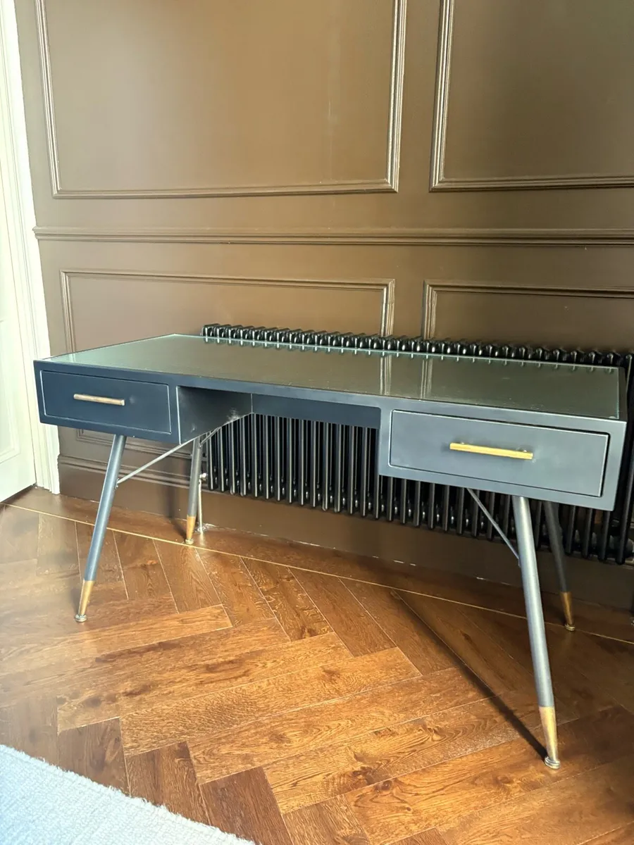 Desk - Image 1