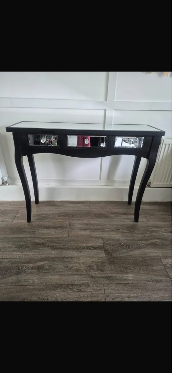 Hall table - Image 1