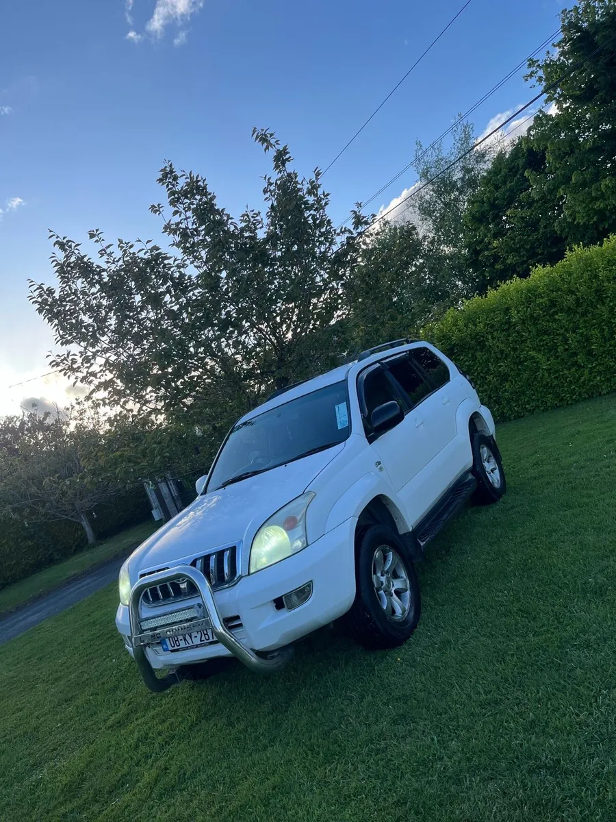 Toyota Land Cruiser - Image 3