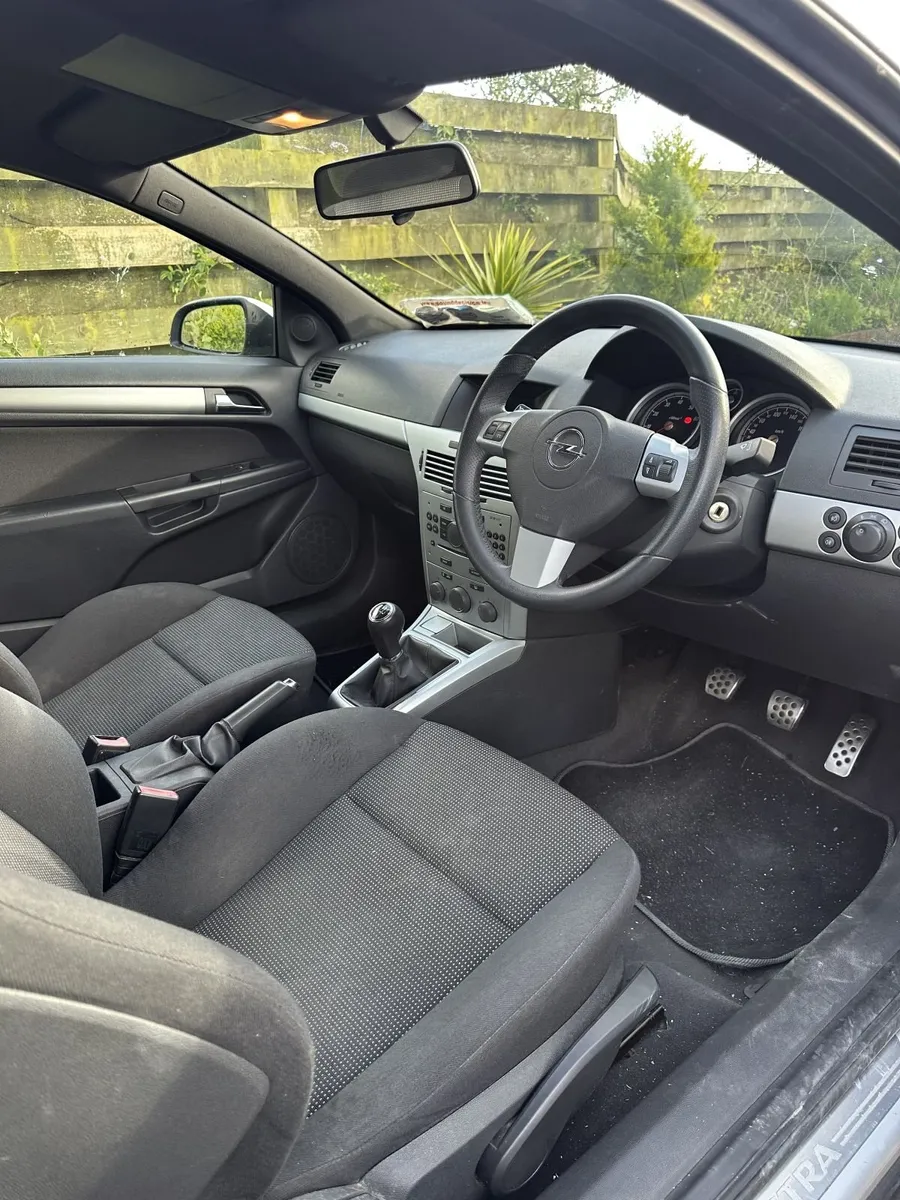 2007 Opel Astra H GTC 1.4l - Image 4