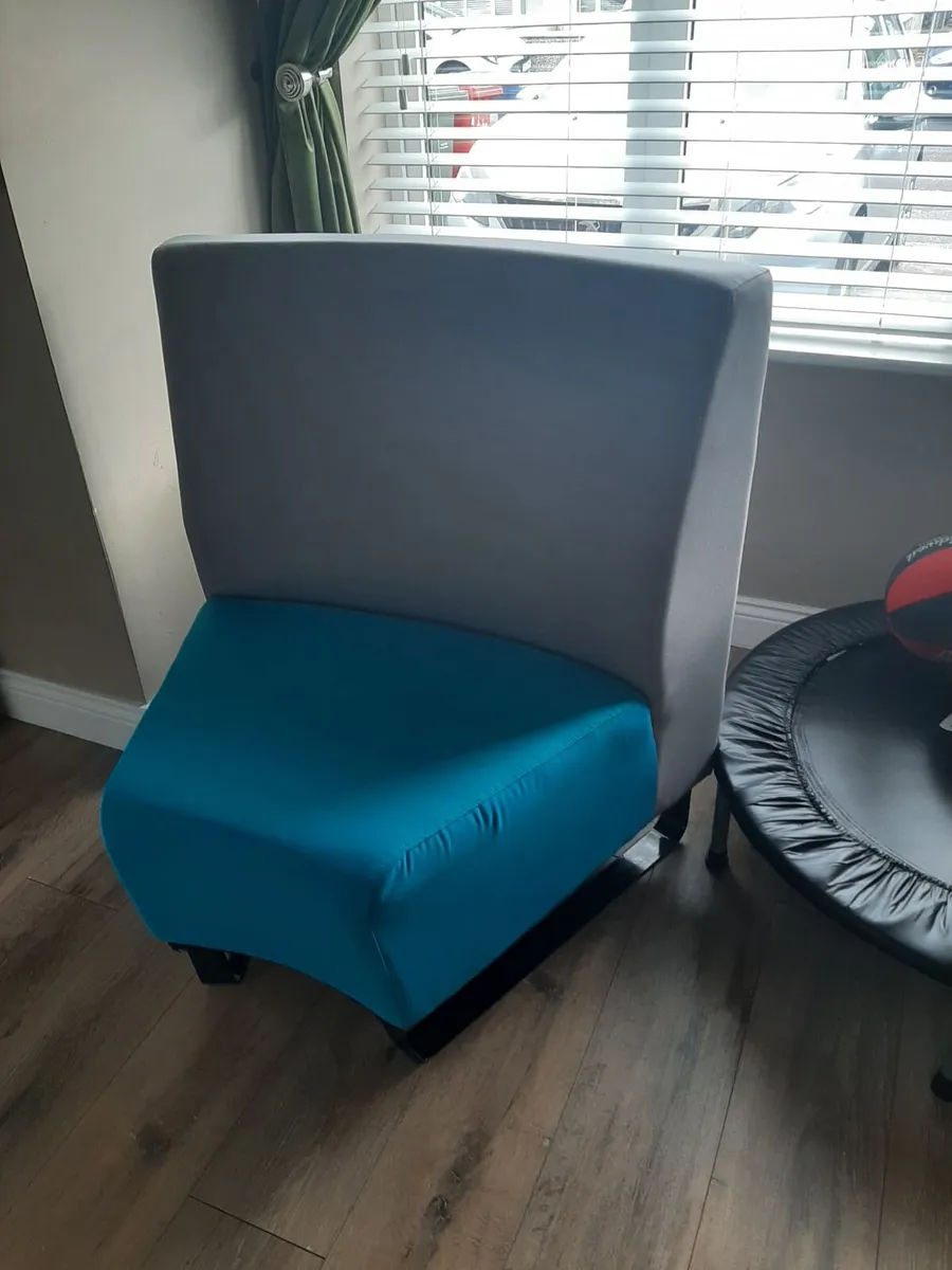 Chairs - Image 4
