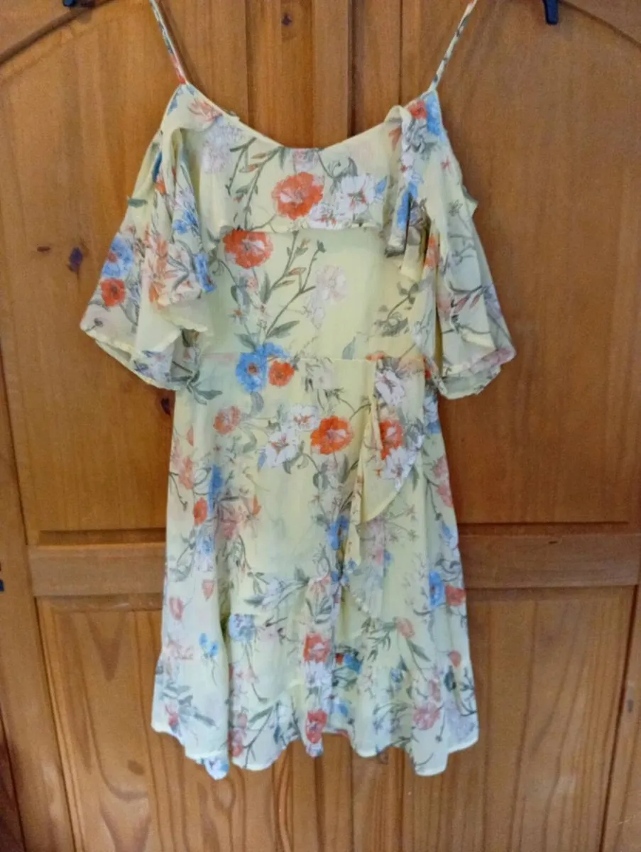 Ladies dresses size 10 - Image 4