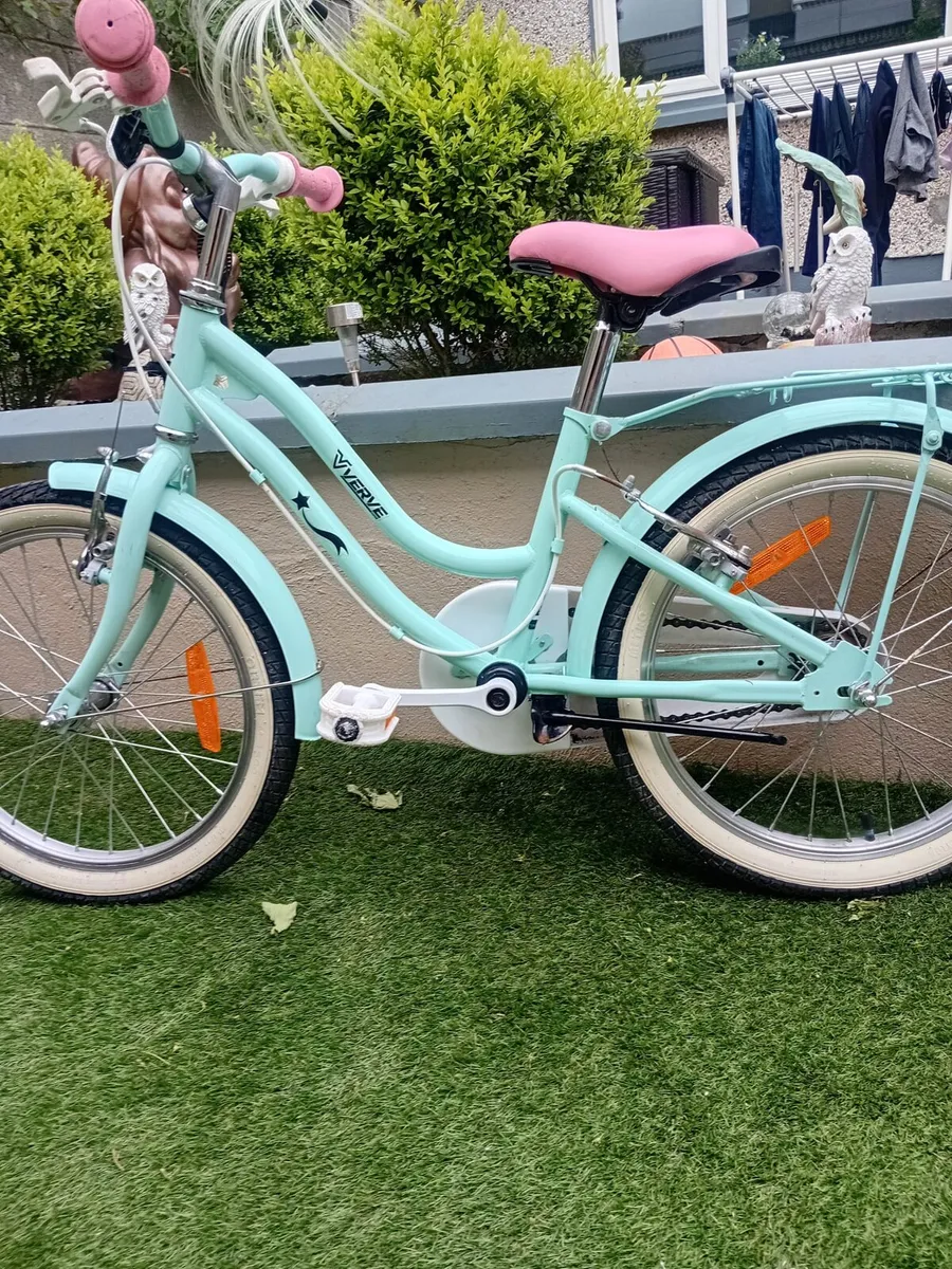 Child's bike - Image 1