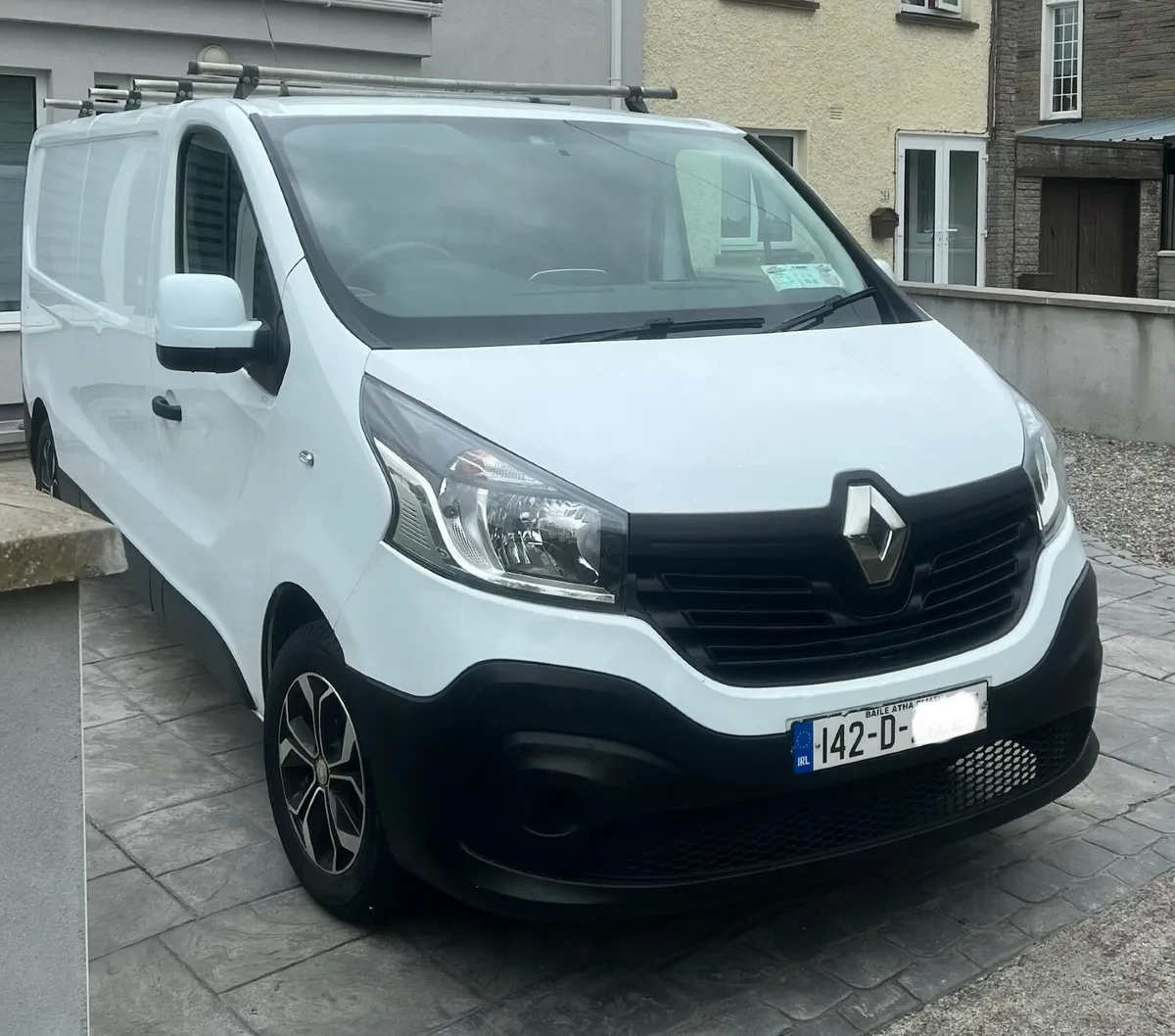 Renault Trafic 2014 - Image 2