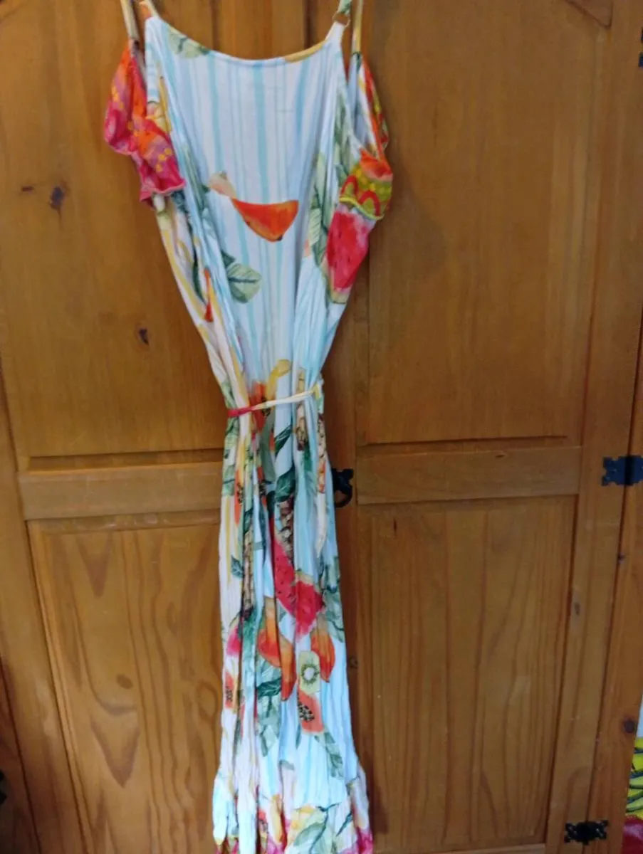 Ladies River island wrap dress size 10 - Image 1