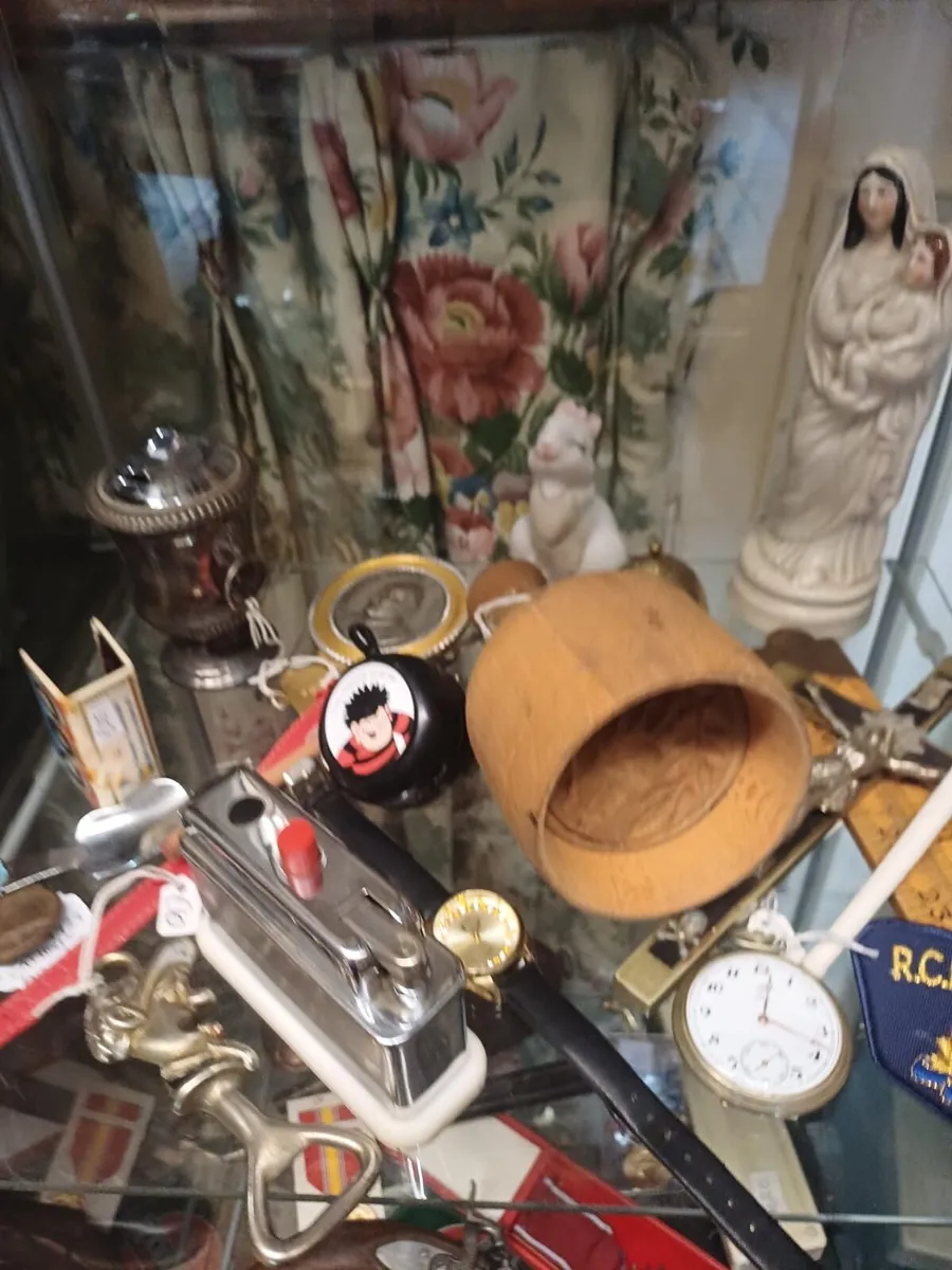 Antiques and vintage shop - Image 4