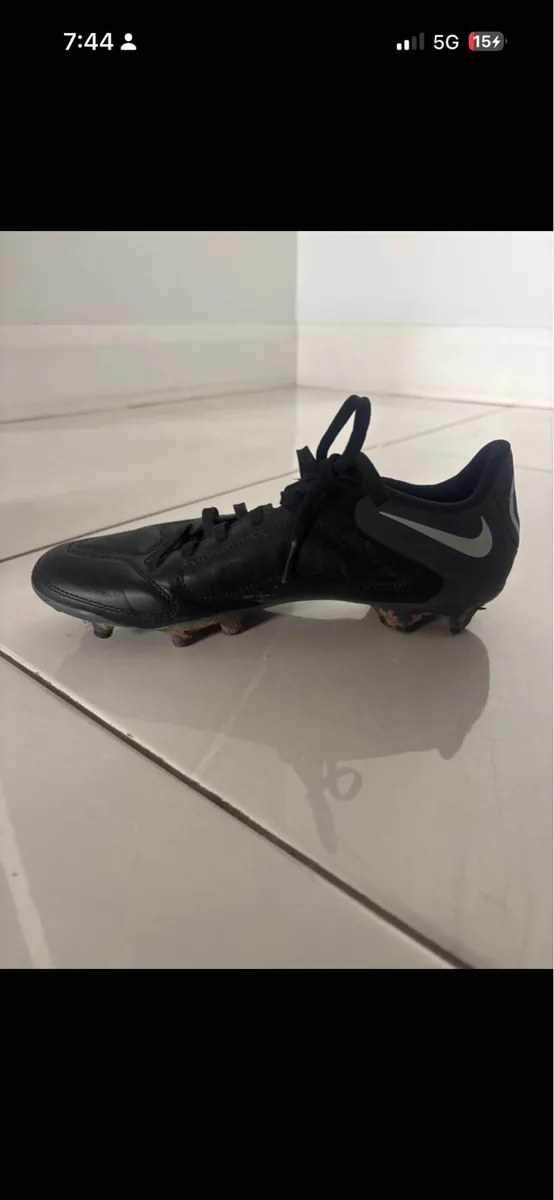 Nike studs - Image 2