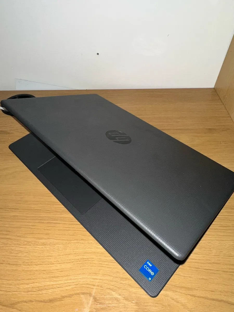 HP 250 15.6 G10 Notebook - Image 3