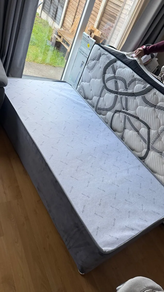 Single bed & Base - Image 3