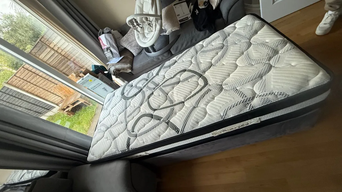 Single bed & Base - Image 2