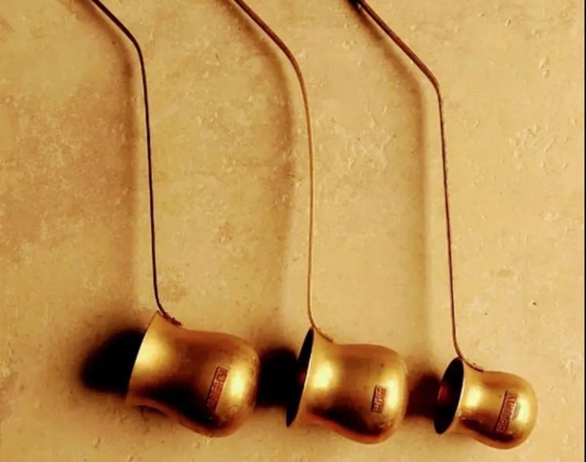 Brass and copper measure set