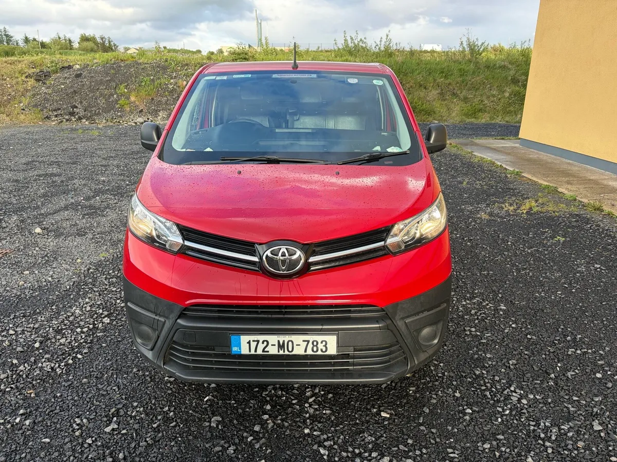 2017 Toyota Proace 1.6 Diesel , 1 owner from new - Image 2