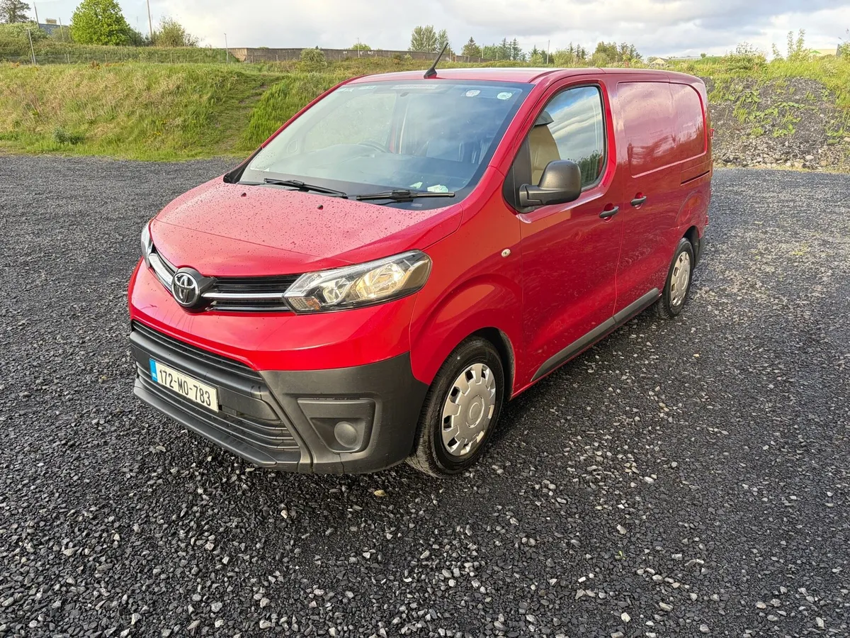 2017 Toyota Proace 1.6 Diesel , 1 owner from new - Image 3
