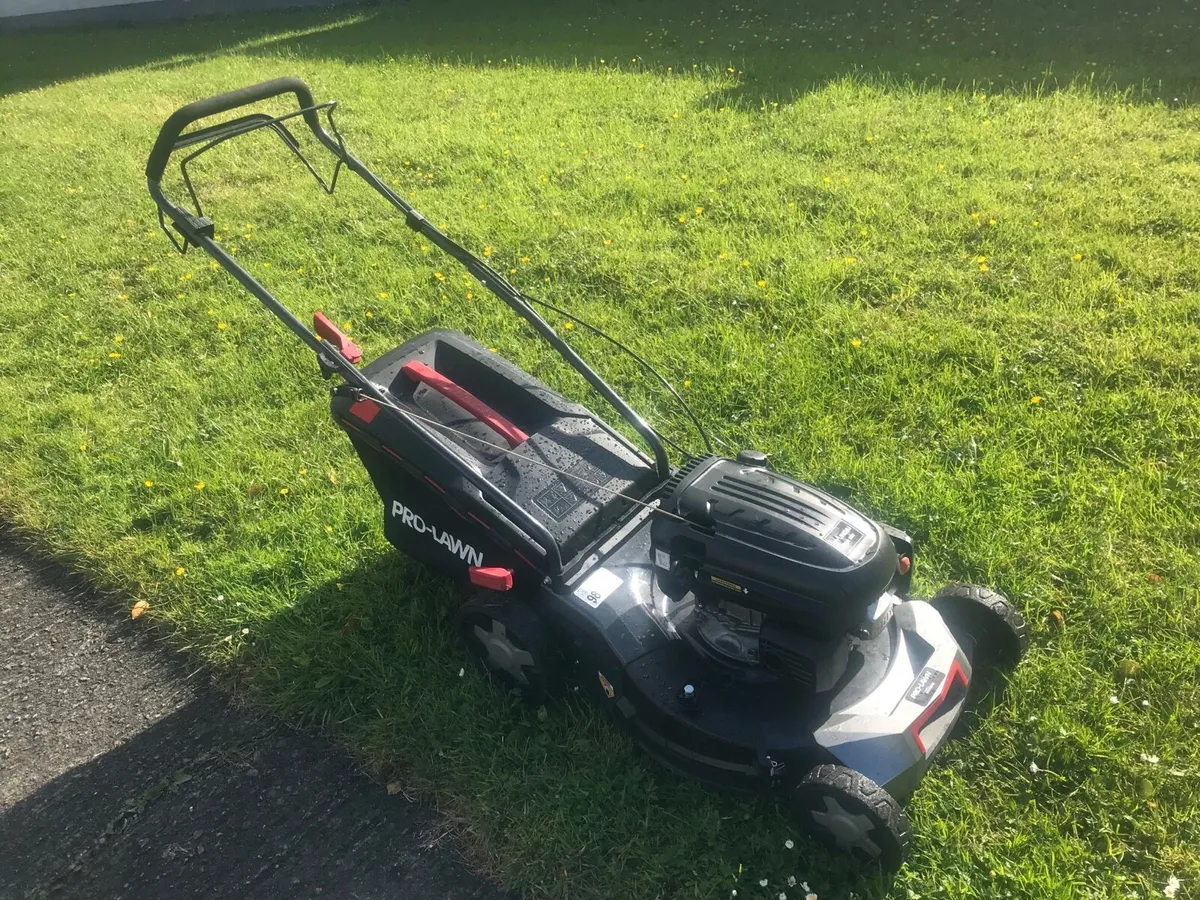 Pro lawn self drive lawnmower - Image 3