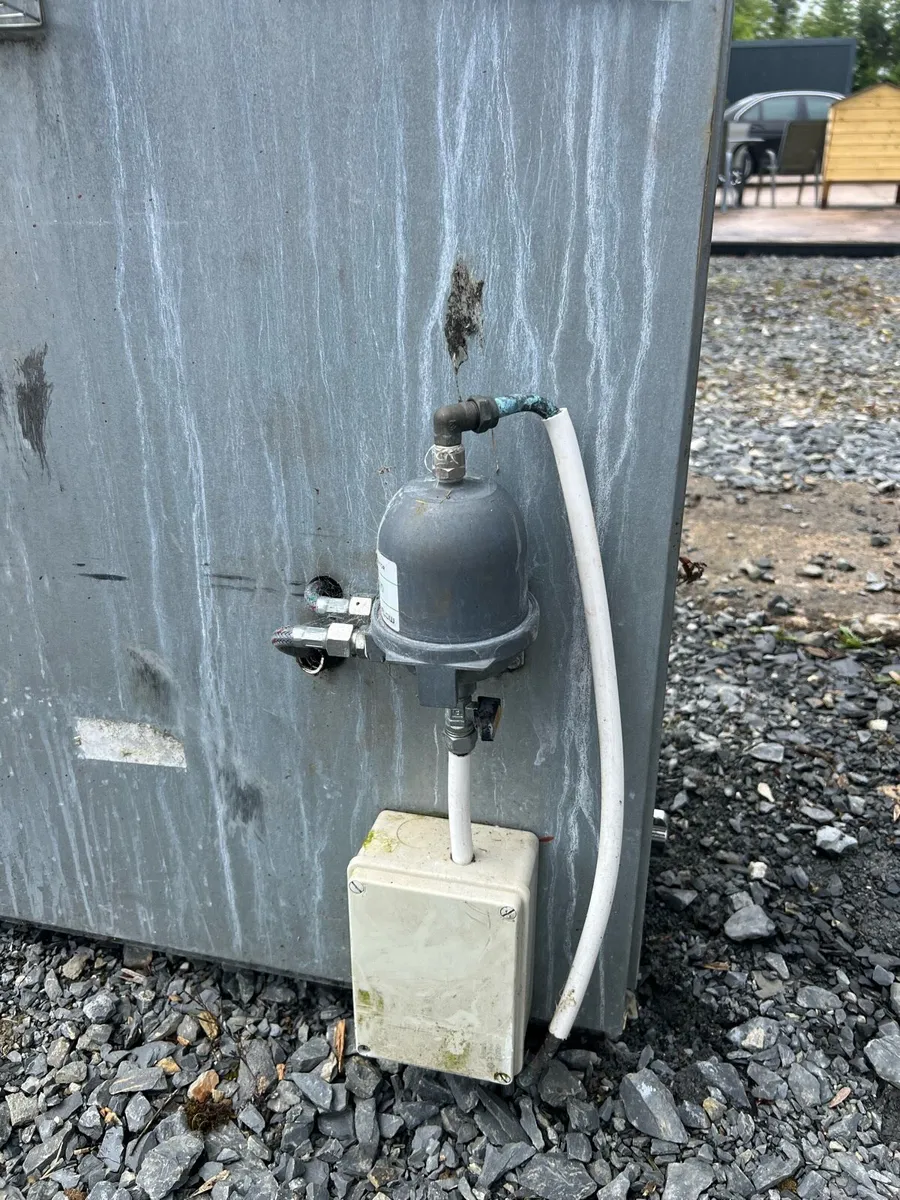 Grant Vortex oil boiler - oil tank - hive stat - Image 3