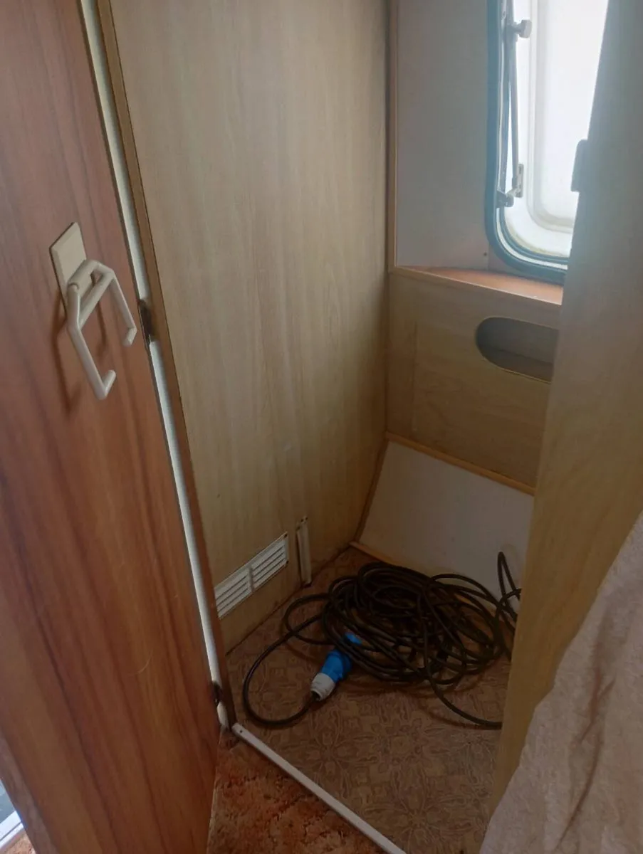 Colchester caravan - Image 3