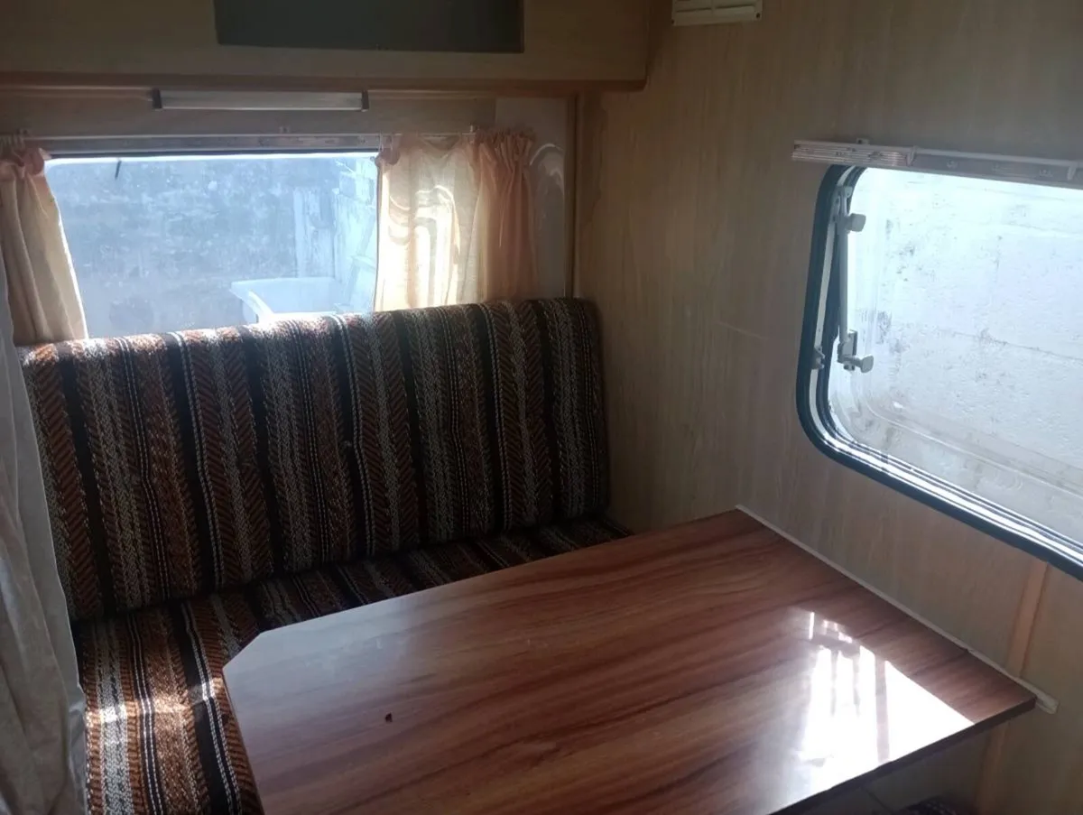 Colchester caravan - Image 4