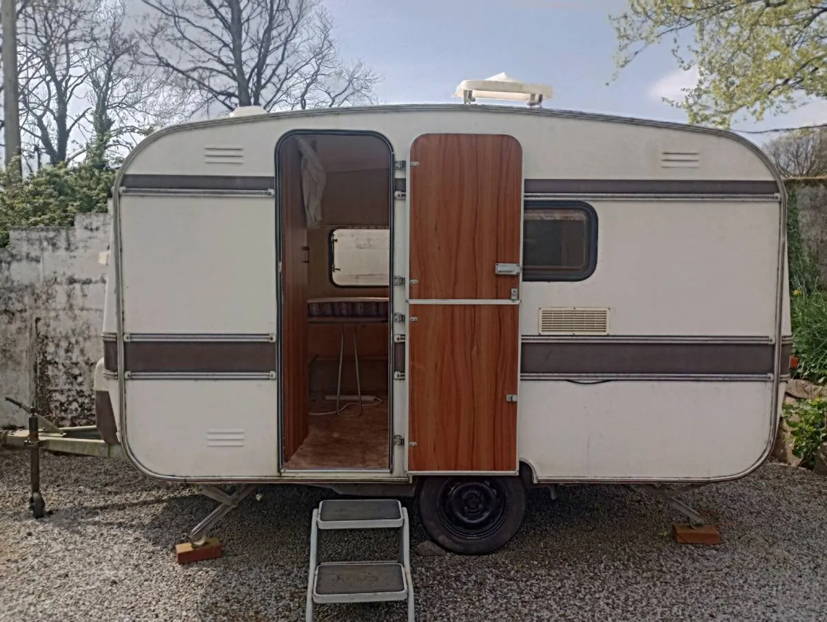 Colchester caravan - Image 1
