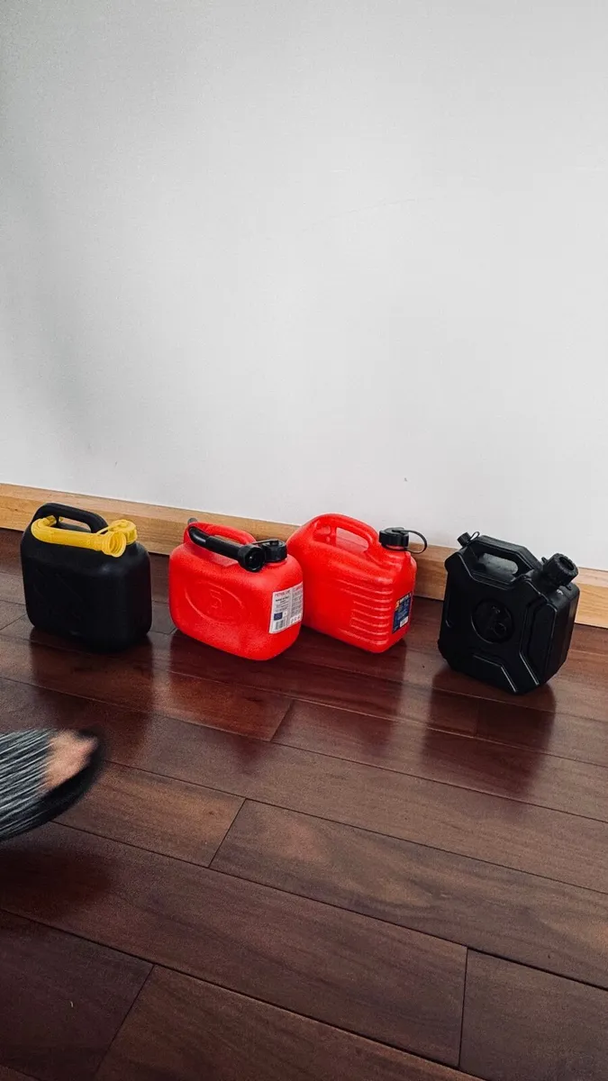 Jerry can - Image 1