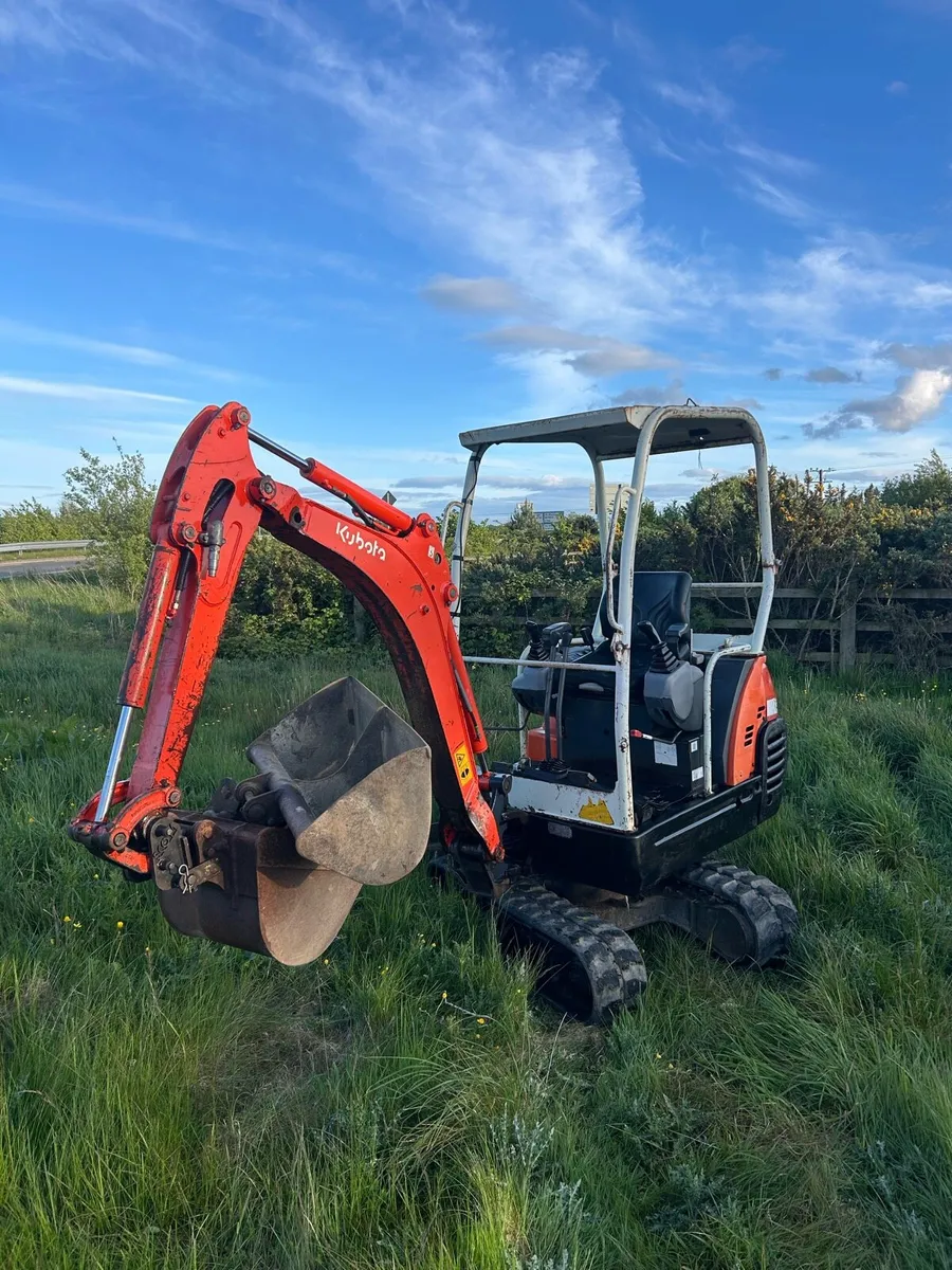 kubota 1.7 ton digger - Image 1