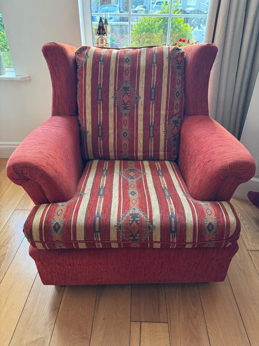 Red couch and two matching armchairs - Image 3