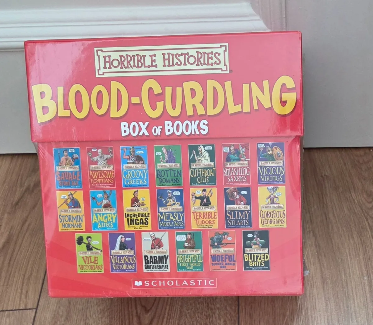 Horrible Histories Blood Curdling Box of Books - Image 2