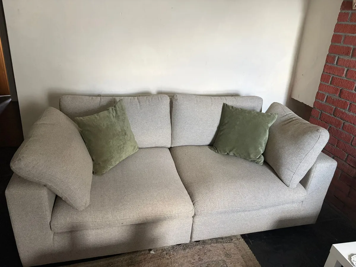 Lyby sofa 3 oerson - Image 4