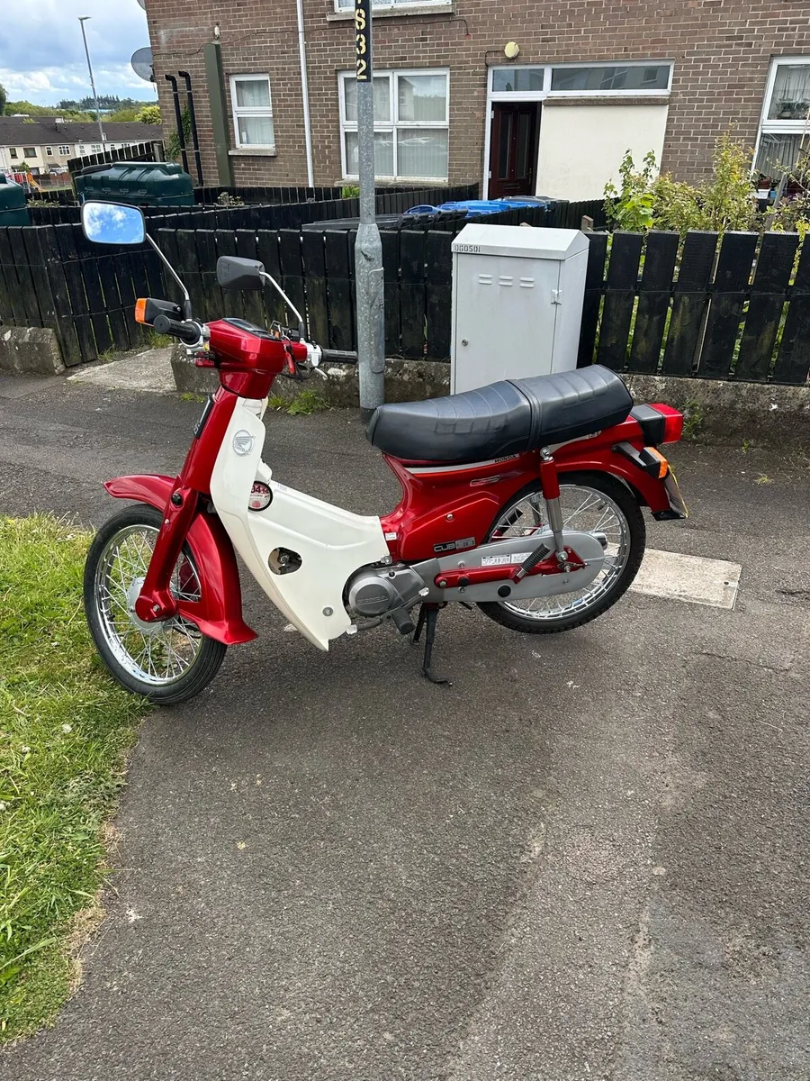 1998 Honda C90 Cub - Image 1