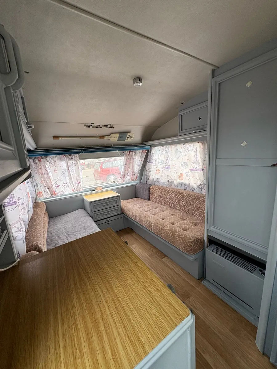 Caravan Elddis - Image 4