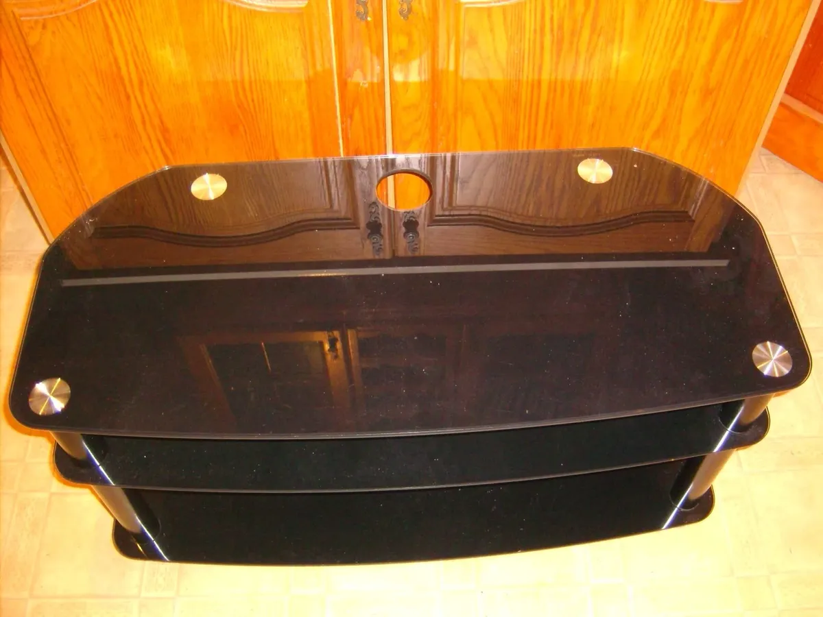 TV table - Image 1