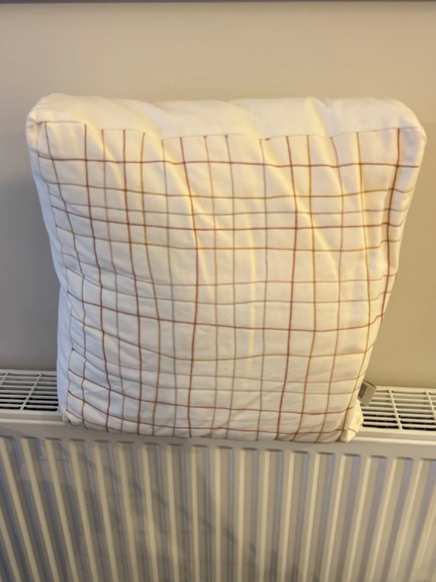 Grid Cushion