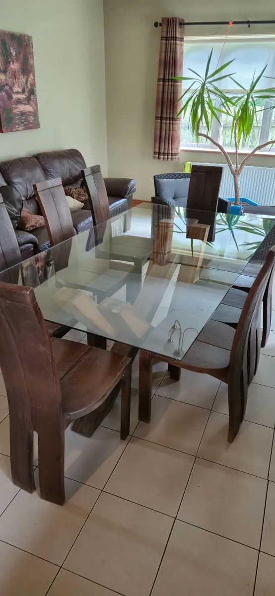 SOLID GLASS TOPPED OAK TABLE WITH 8 OAK CHAIRS - Image 2