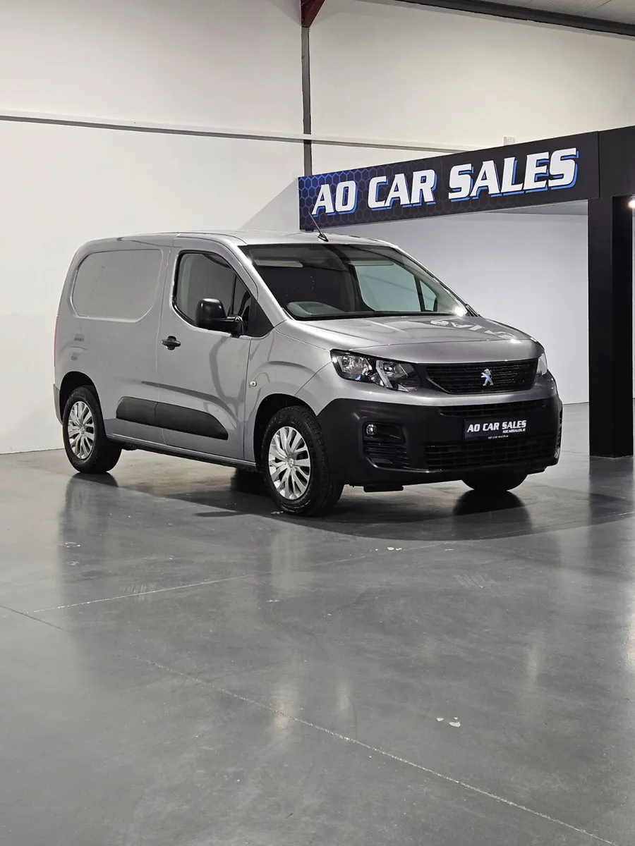 2019 peugeot partner 1.6 hdi 100bhp 1000 grip std - Image 1