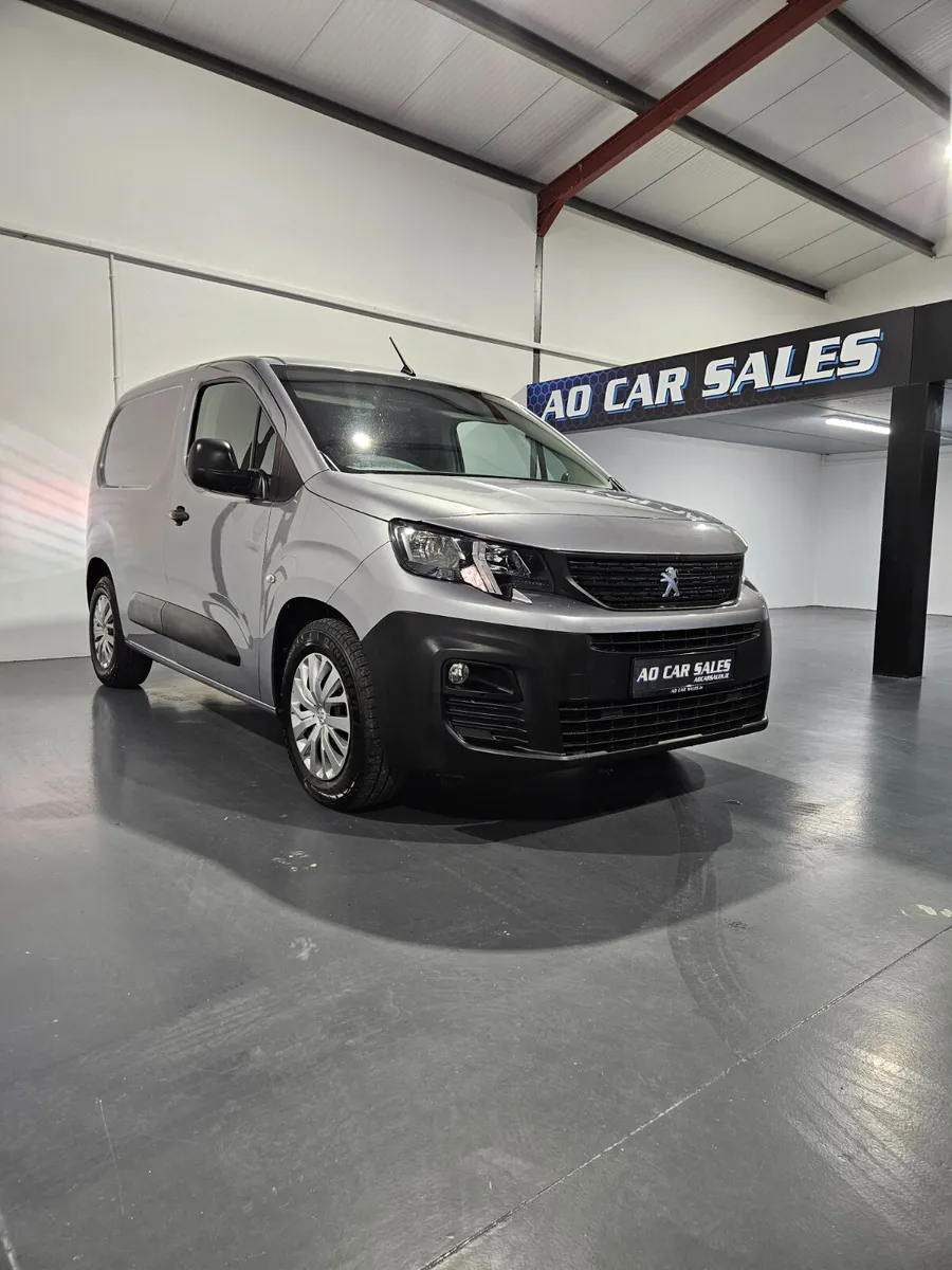 2019 peugeot partner 1.6 hdi 100bhp 1000 grip std - Image 2