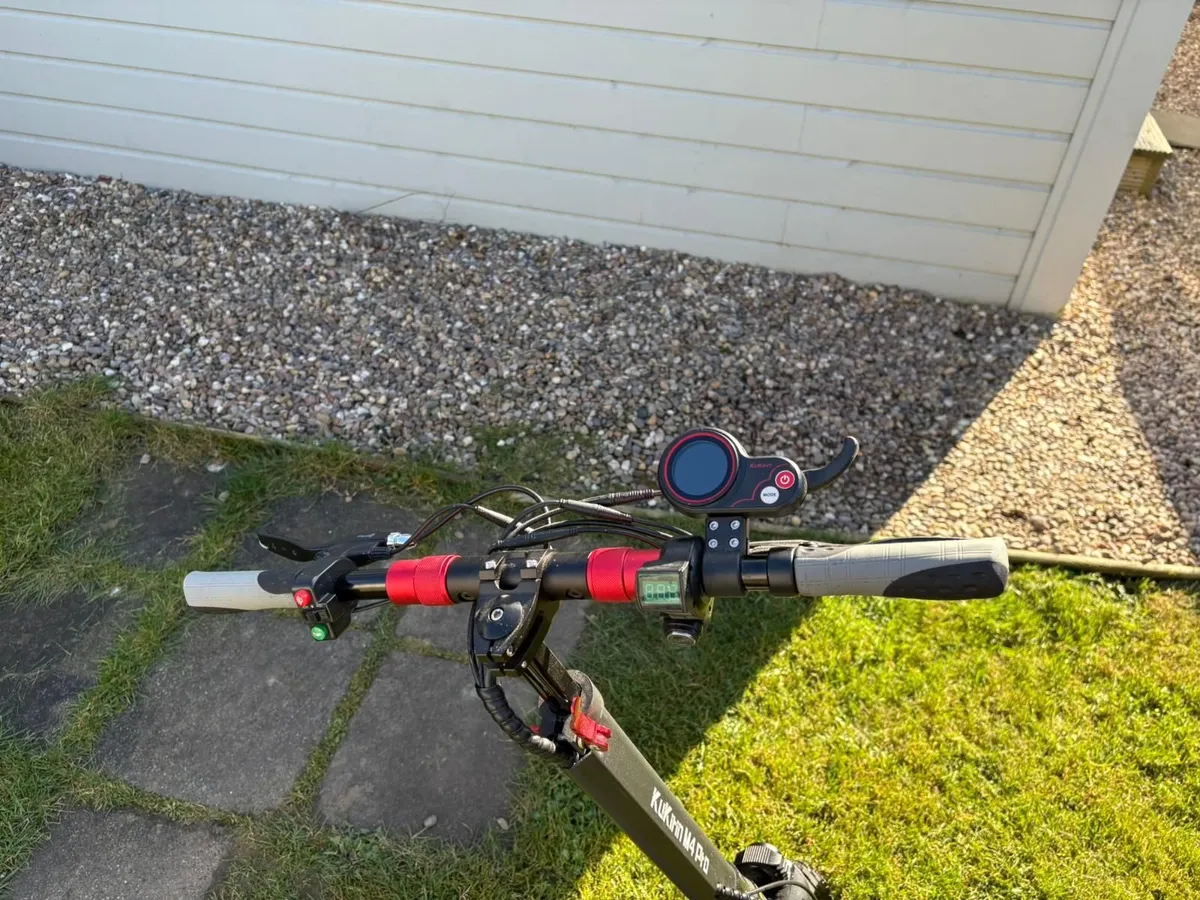 Electric scooter - Image 3
