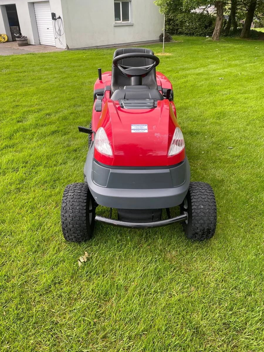 Ride on lawnmower - Image 2