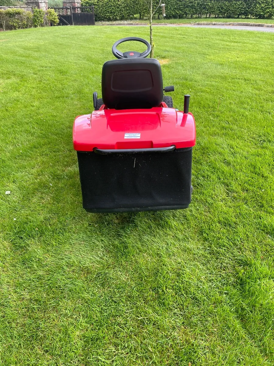 Ride on lawnmower - Image 4