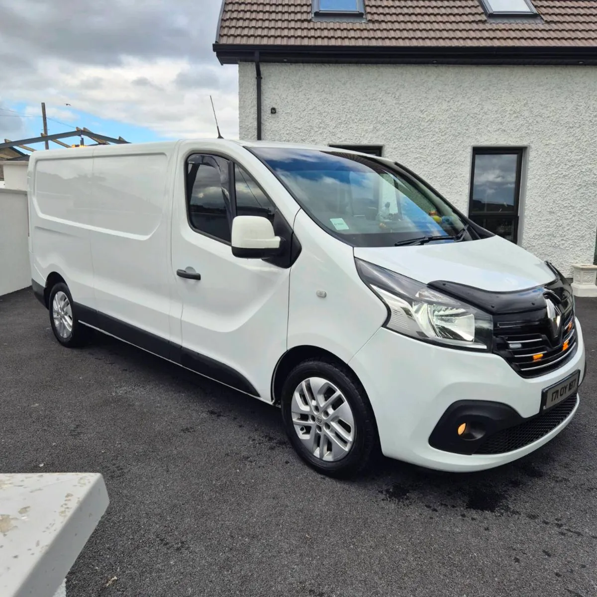 Renault traffic - Image 1
