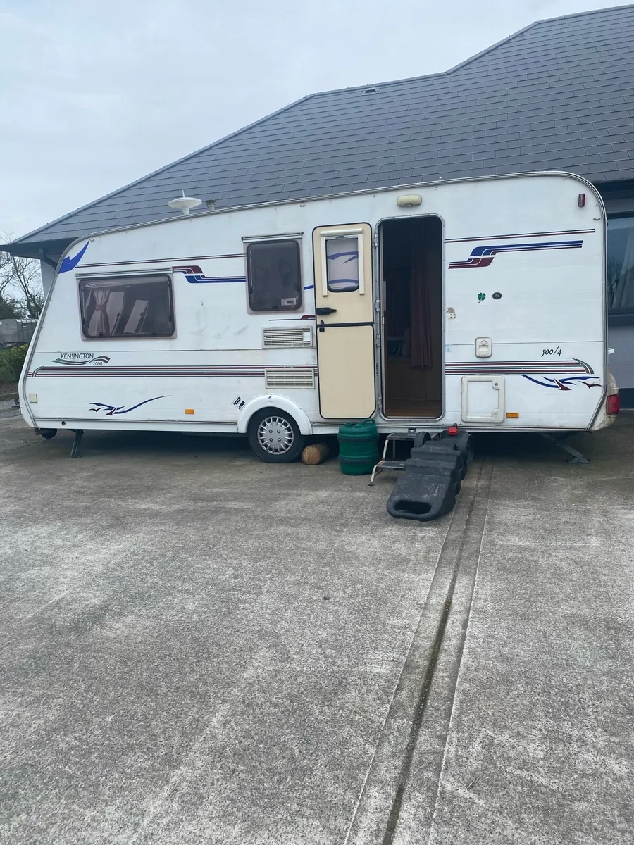 Kensington 2000 Caravan - Image 1