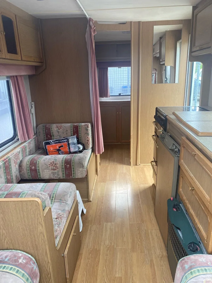 Kensington 2000 Caravan - Image 3