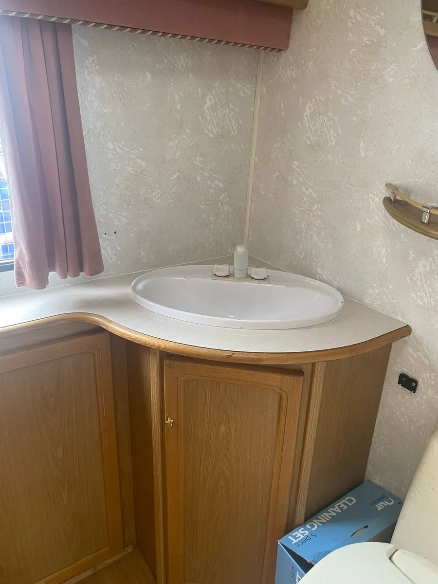 Kensington 2000 Caravan - Image 4