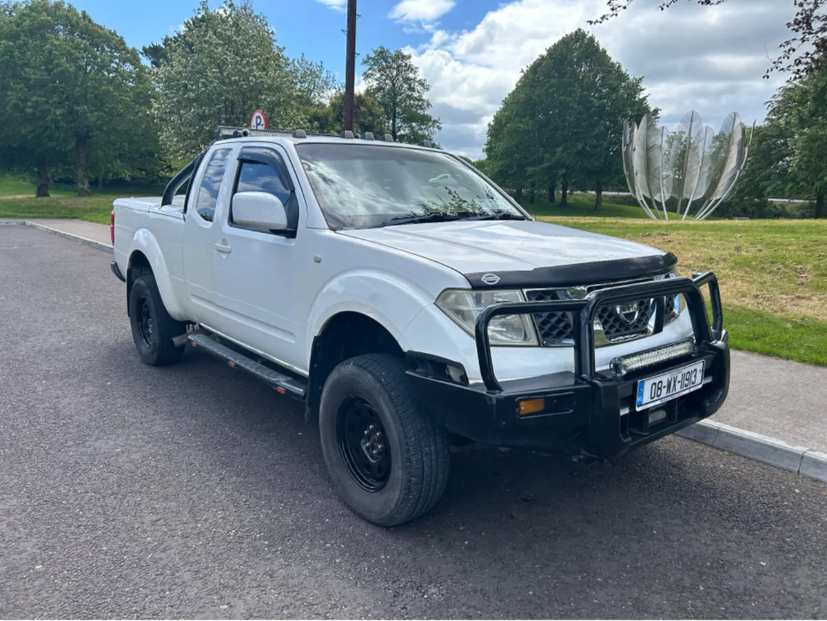 Nissan Navara D40 ST X - Image 1